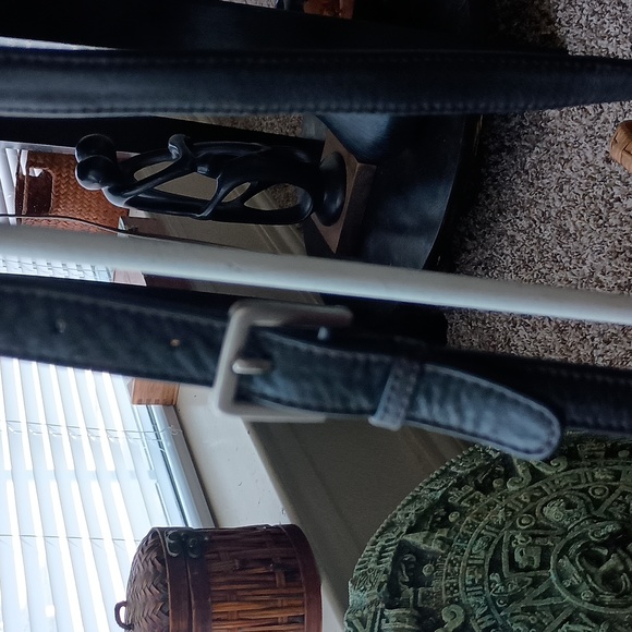 Eddie Bauer card business bag or messenger bag or man bag lol - Picture 3 of 3